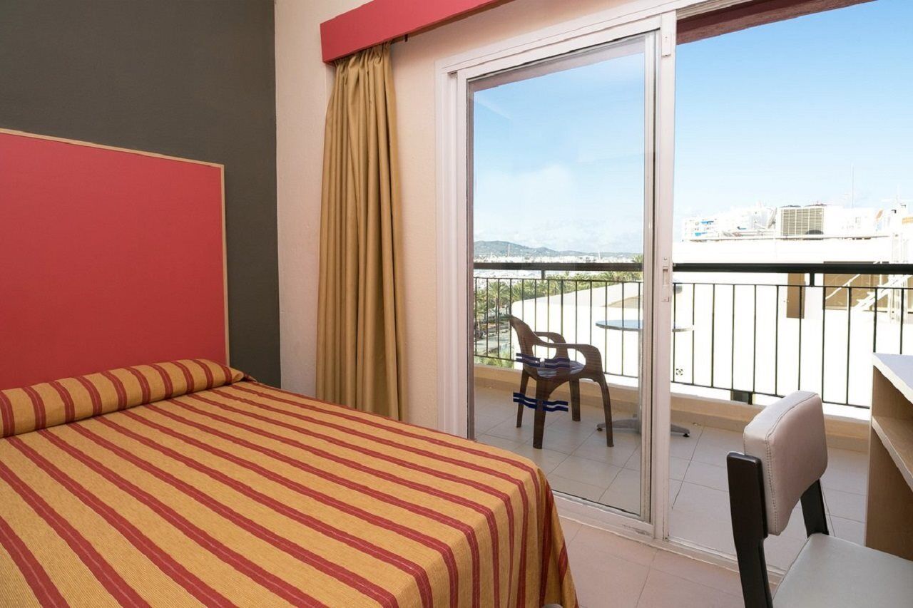 Hotel The Red - Adults Only San Antonio (Ibiza)