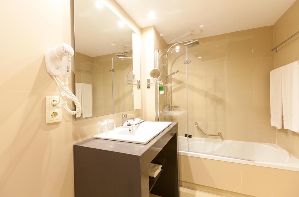 Sirenis Seaview Country Club Hotel