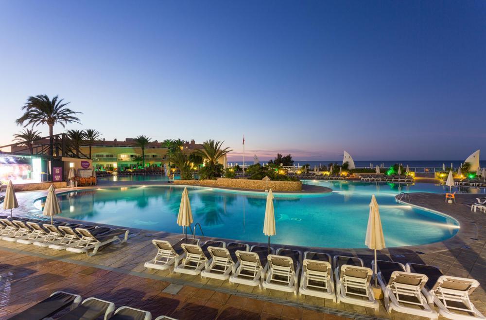 Hotel Sirenis Seaview Country Club 4*
