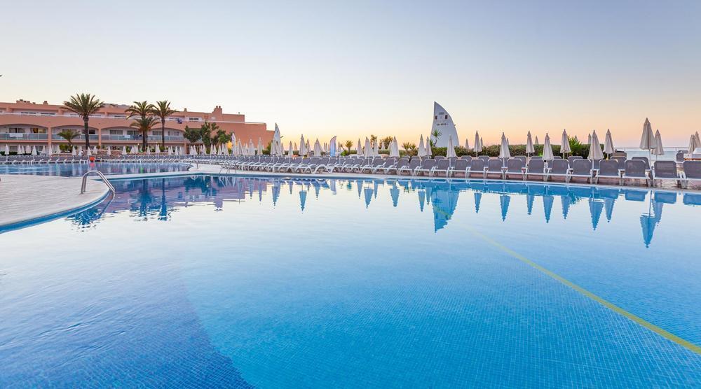 Sirenis Seaview Country Club 4*