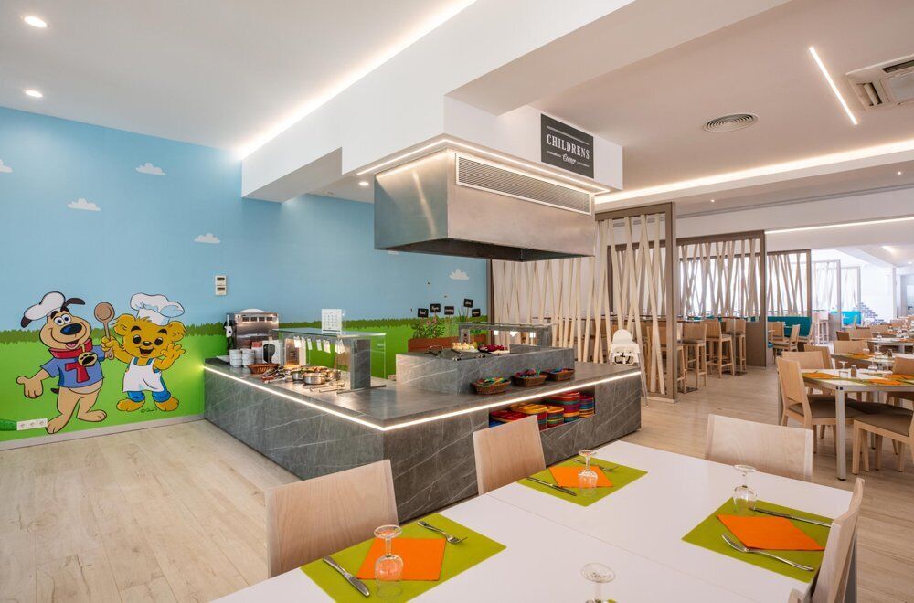 Sirenis Club Aura 4*