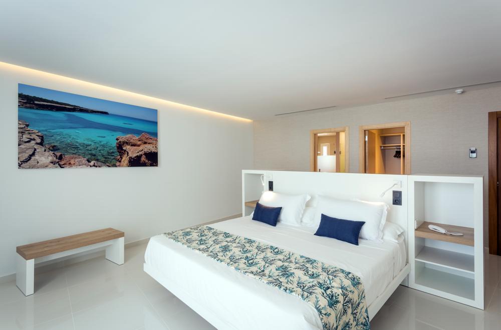 Sirenis Club Aura 4*