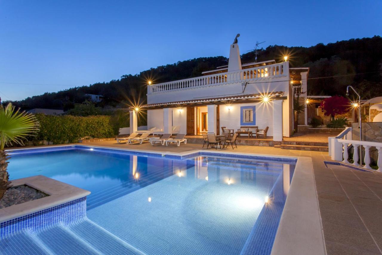 Paris Villa *
