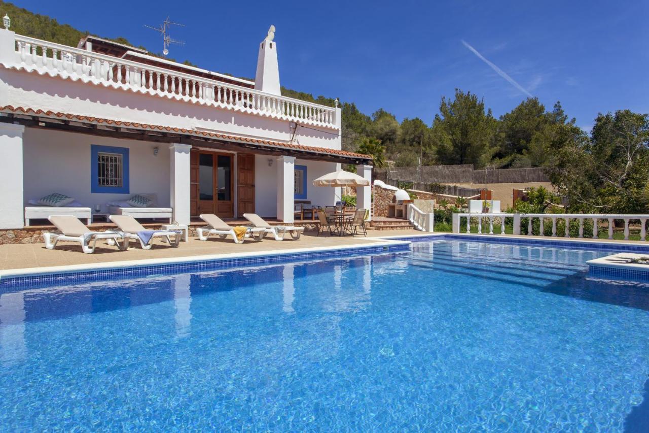 Paris Villa *
