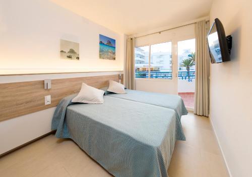 Playa Bella San Antonio (Ibiza)