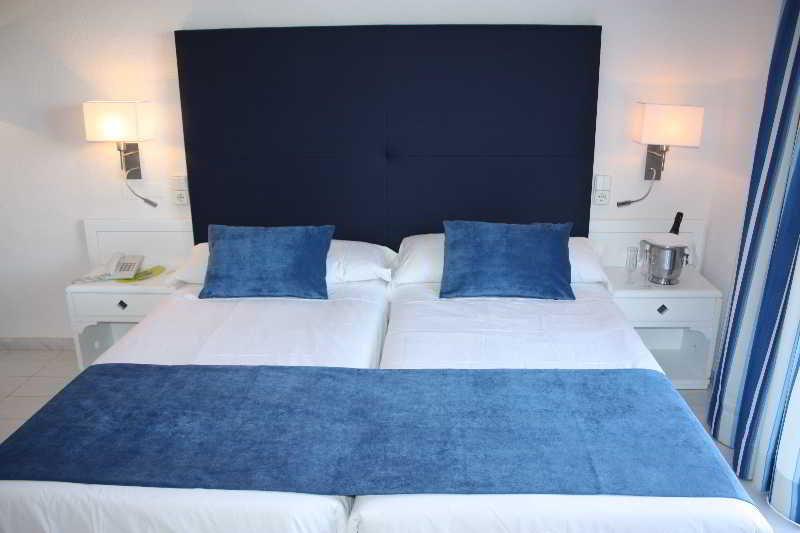 Aparthotel Club Cala Pada